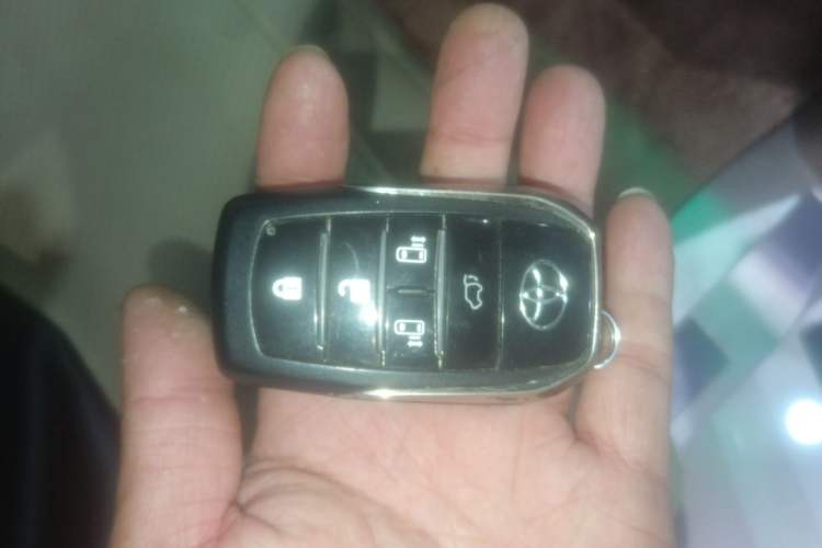 Used Toyota Alphard 2012 3.5L Luxury Edition Vehicle Key
