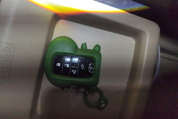 Used Toyota Alphard 2012 3.5L Luxury Edition Vehicle Key