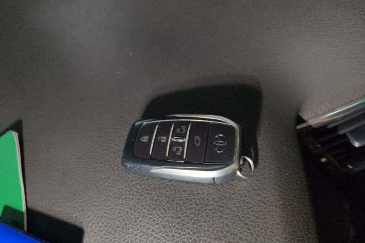 Used Toyota Alphard 2012 3.5L Luxury Edition Vehicle Key