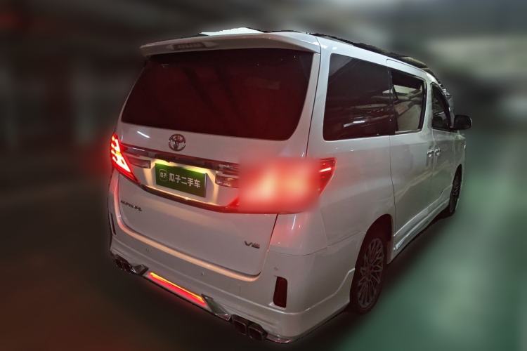 Used Toyota Alphard  Rear Right 45 Deg