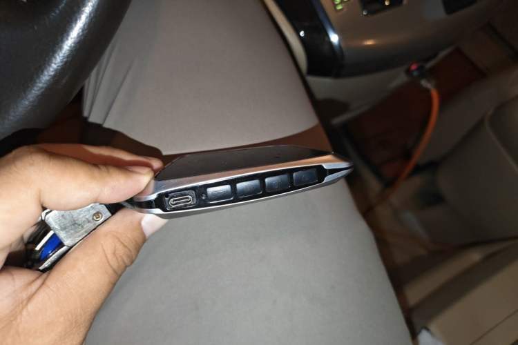 Used Toyota Alphard  Vehicle Key