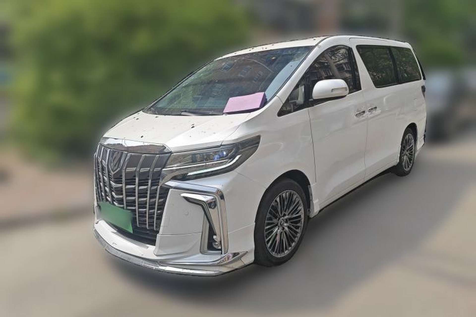 Used Toyota Alphard  Front Left 45 Deg