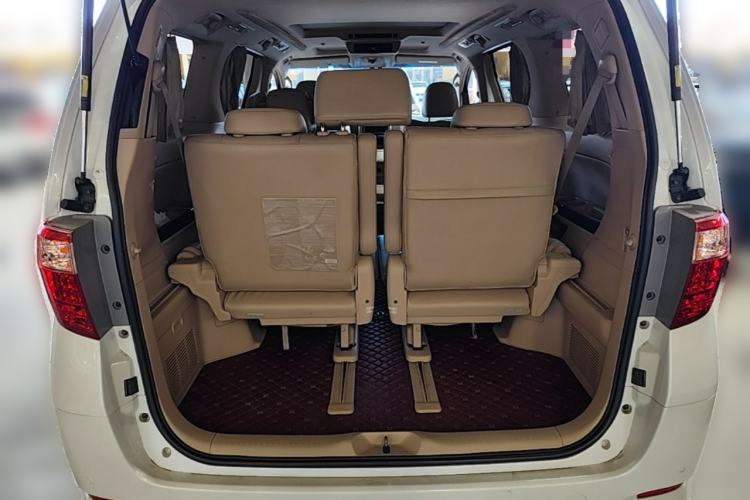 Used Toyota Alphard  Trunk