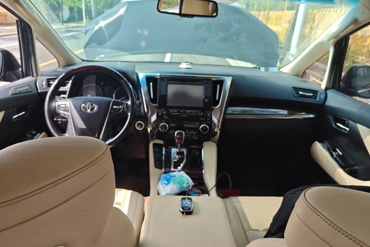Used Toyota Alphard 2015 3.5L Luxury Edition Center Console