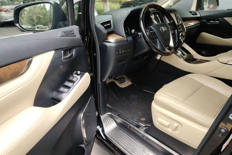 Used Toyota Alphard 2015 3.5L Prestige Edition Driver Seat
