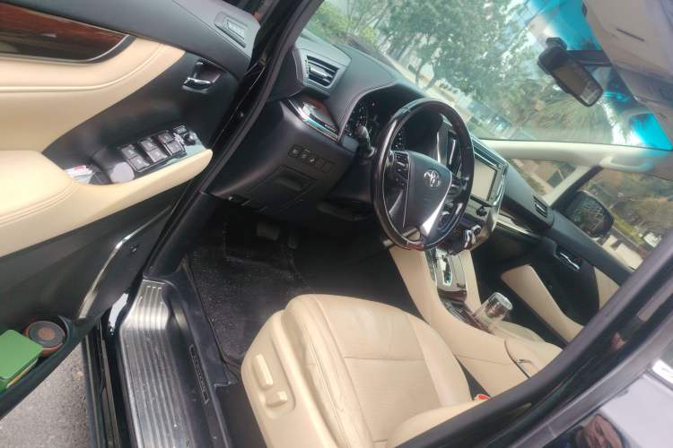Used Toyota Alphard 2015 3.5L Luxury Edition Driver Seat