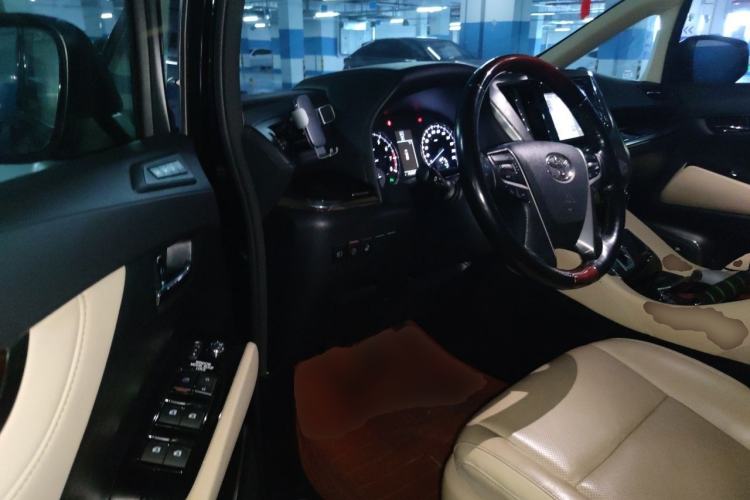 Used Toyota Alphard 2015 3.5L Luxury Edition Driver Seat