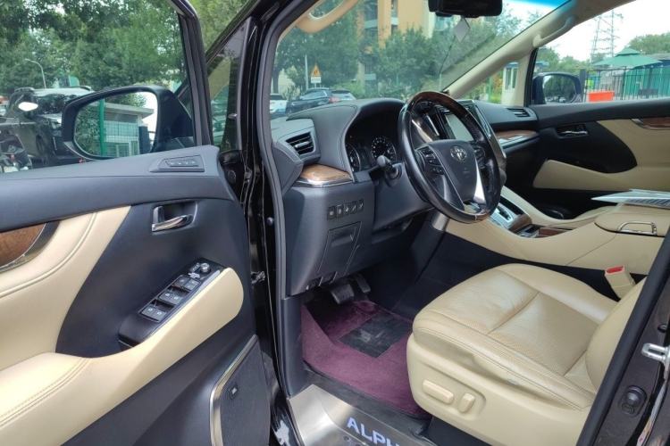 Used Toyota Alphard 2015 3.5L Prestige Edition Driver Seat