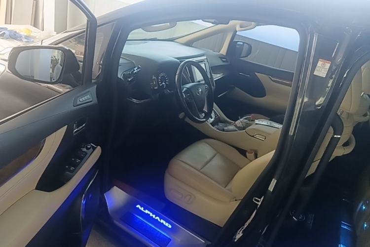 Used Toyota Alphard 2015 3.5L Prestige Edition Driver Seat