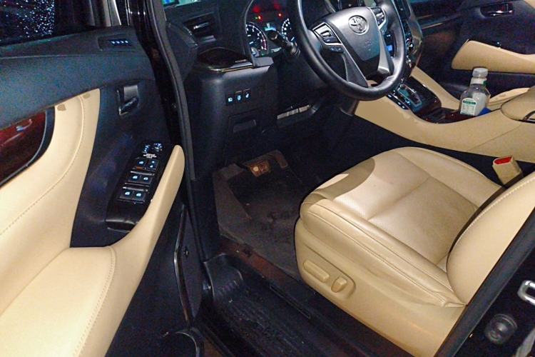 Used Toyota Alphard 2015 3.5L Luxury Edition Driver Seat