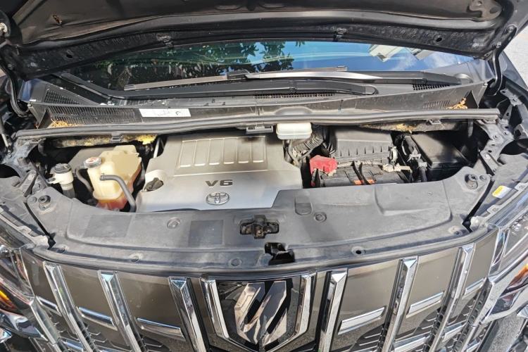 Used Toyota Alphard 2015 3.5L Luxury Edition Engine Bay