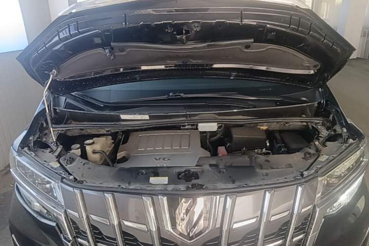 Used Toyota Alphard 2015 3.5L Prestige Edition Engine Bay
