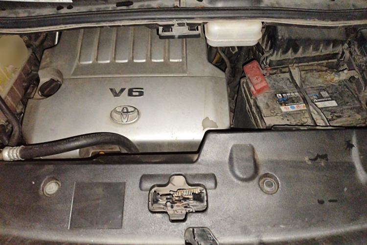 Used Toyota Alphard 2015 3.5L Luxury Edition Engine Bay