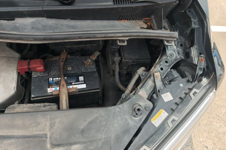 Used Toyota Alphard 2015 3.5L Luxury Edition Engine Bay Left