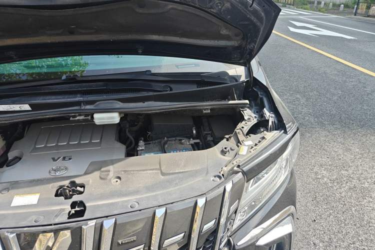 Used Toyota Alphard 2015 3.5L Luxury Edition Engine Bay Left