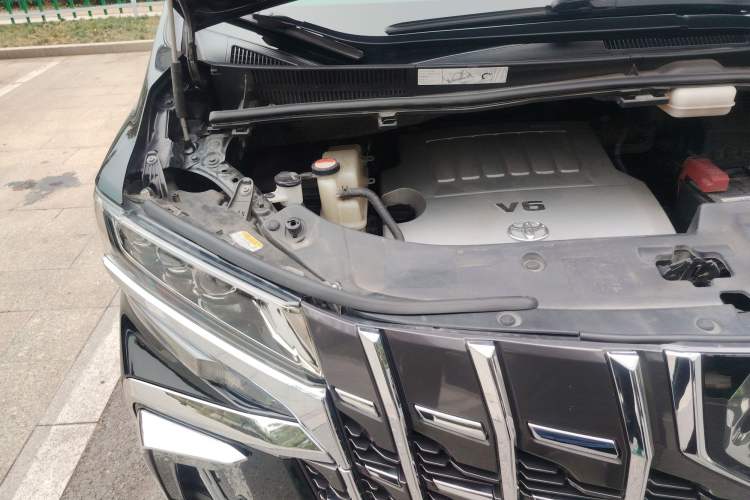 Used Toyota Alphard 2015 3.5L Luxury Edition Engine Bay Right