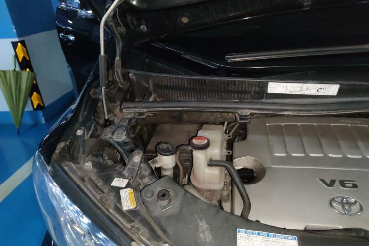 Used Toyota Alphard 2015 3.5L Luxury Edition Engine Bay Right