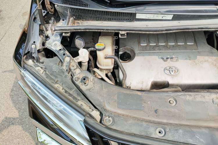 Used Toyota Alphard 2015 3.5L Luxury Edition Engine Bay Right