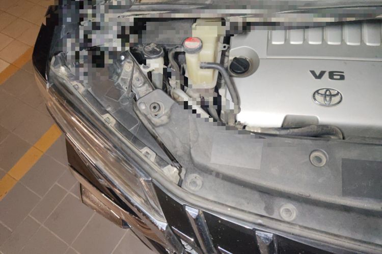 Used Toyota Alphard 2015 3.5L Prestige Edition Engine Bay Right