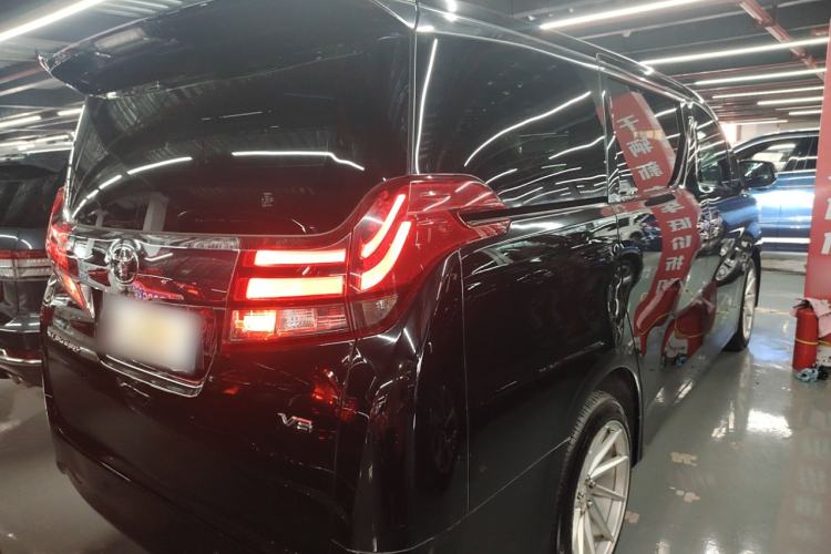 Used Toyota Alphard 2015 3.5L Luxury Edition Exterior 2