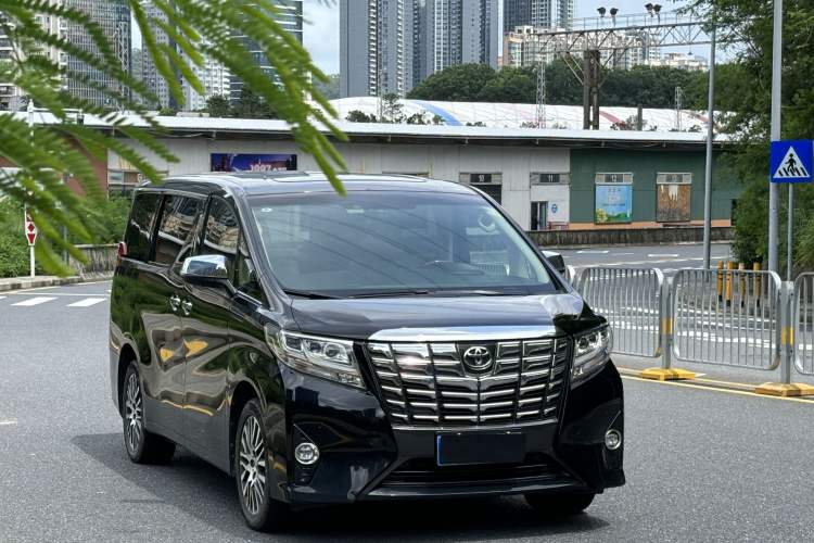 Used Toyota Alphard 2015 3.5L Luxury Edition Exterior 3