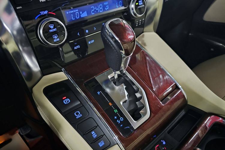 Used Toyota Alphard 2015 3.5L Luxury Edition Gear Lever