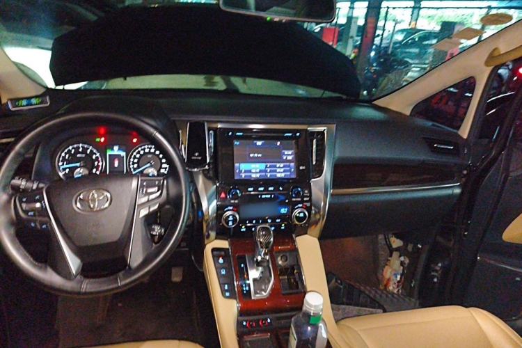 Used Toyota Alphard 2015 3.5L Luxury Edition Headliner