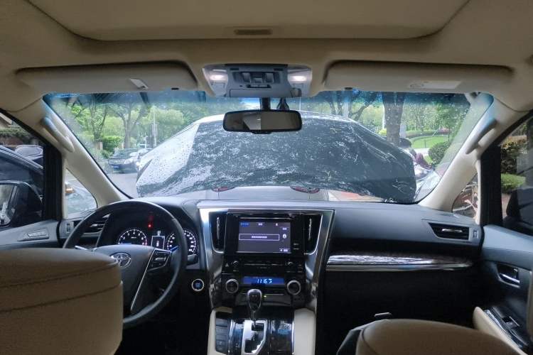 Used Toyota Alphard 2015 3.5L Luxury Edition Headliner