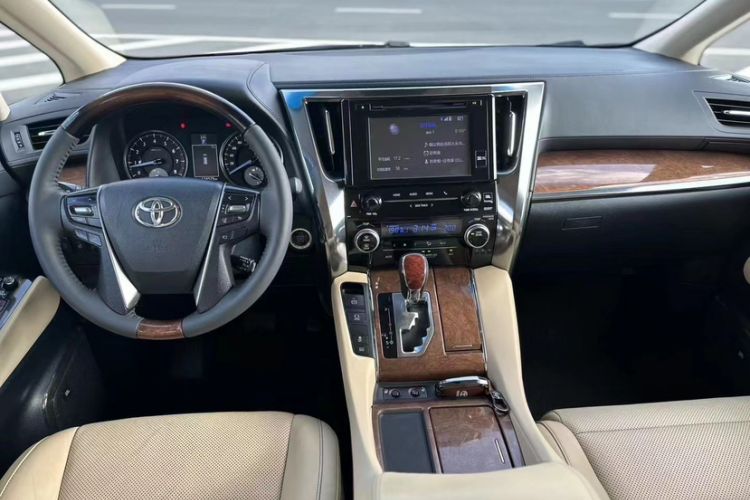 Used Toyota Alphard 2015 3.5L Prestige Edition Interior 2