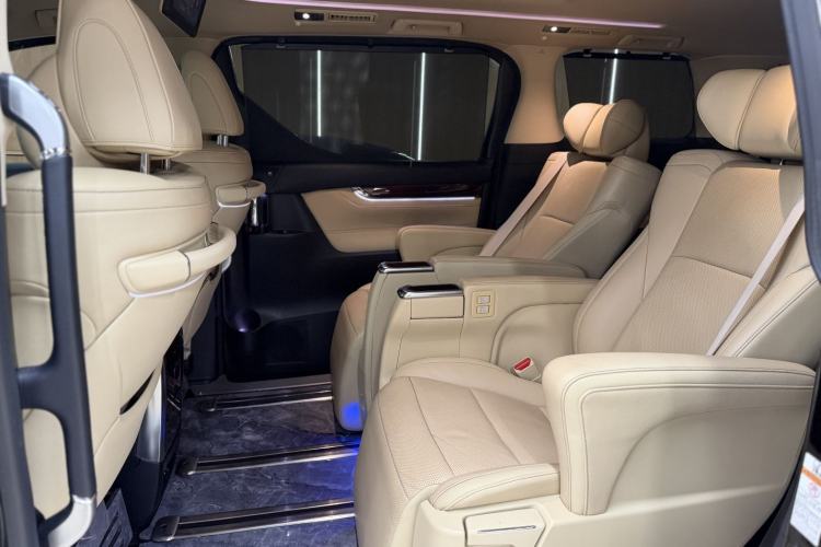 Used Toyota Alphard 2015 3.5L Prestige Edition Interior 2