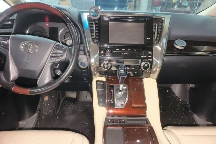 Used Toyota Alphard 2015 3.5L Prestige Edition Interior 3