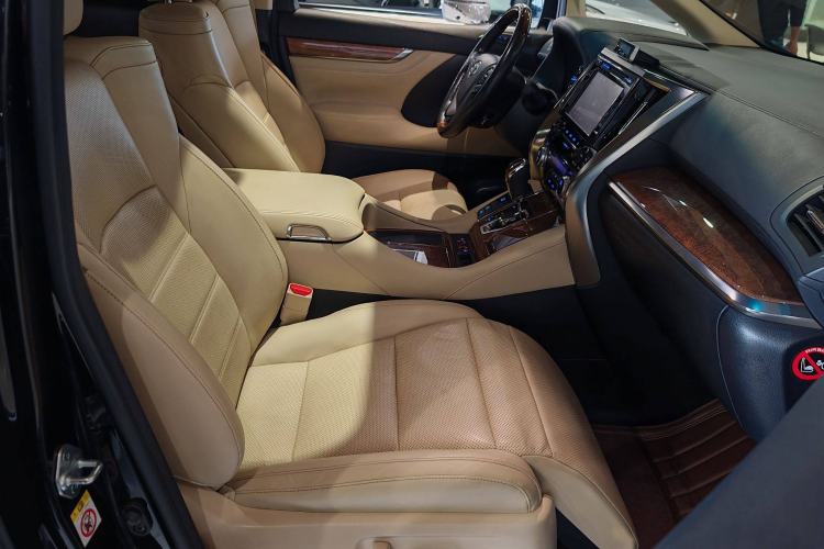 Used Toyota Alphard 2015 3.5L Prestige Edition Interior 6