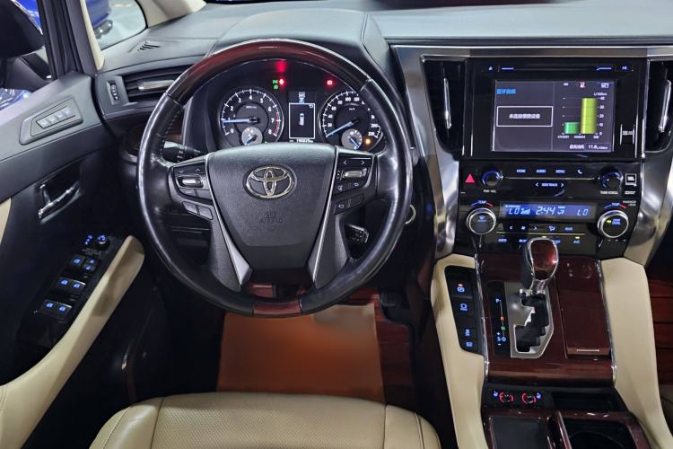Used Toyota Alphard 2015 3.5L Luxury Edition Interior 6