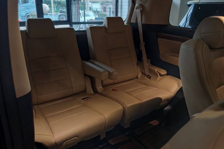 Used Toyota Alphard 2015 3.5L Prestige Edition Interior 8