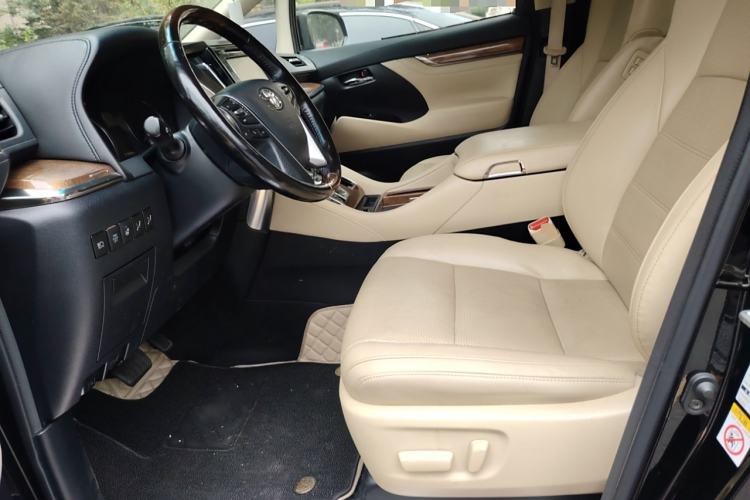 Used Toyota Alphard 2015 3.5L Prestige Edition Left Front Seat