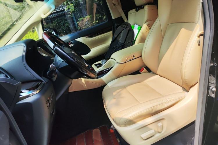 Used Toyota Alphard 2015 3.5L Luxury Edition Left Front Seat