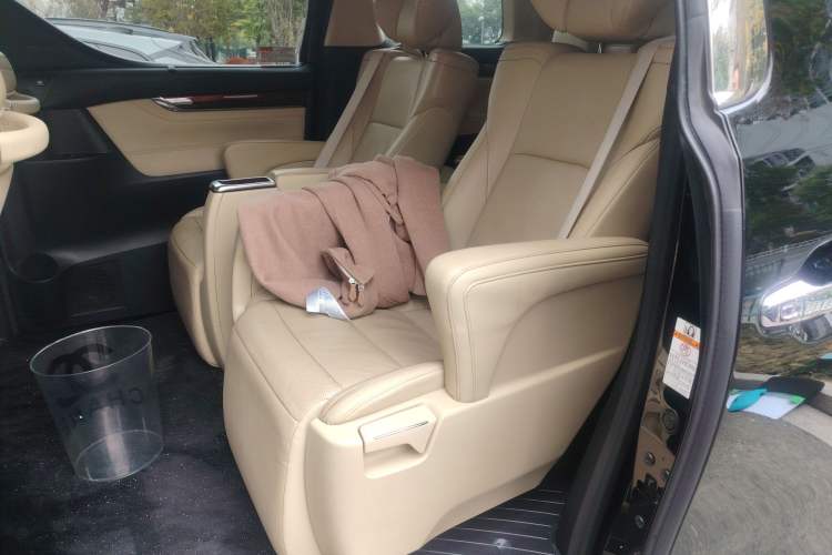 Used Toyota Alphard 2015 3.5L Luxury Edition Left Rear Seat
