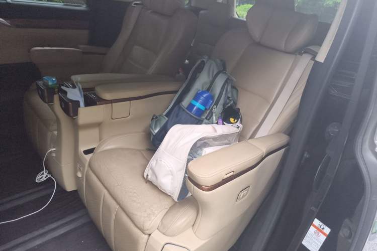 Used Toyota Alphard 2015 3.5L Prestige Edition Left Rear Seat