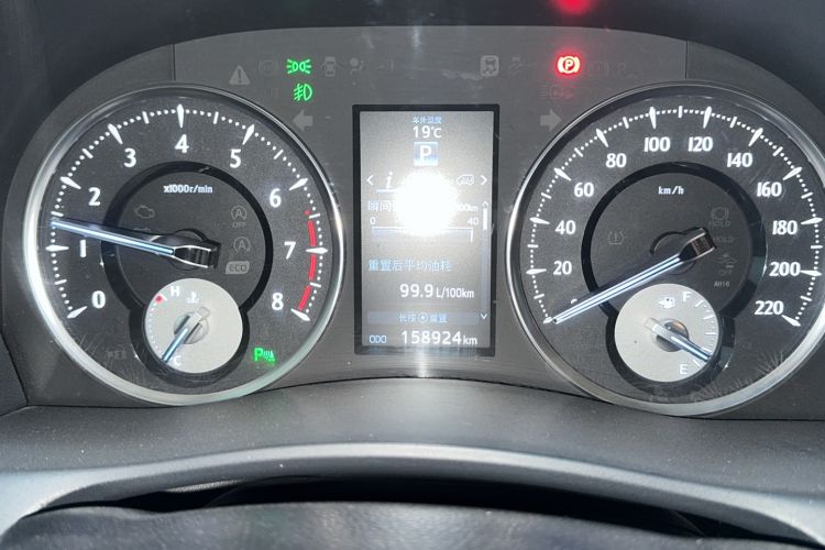 Used Toyota Alphard 2015 3.5L Prestige Edition Odometer Close Up