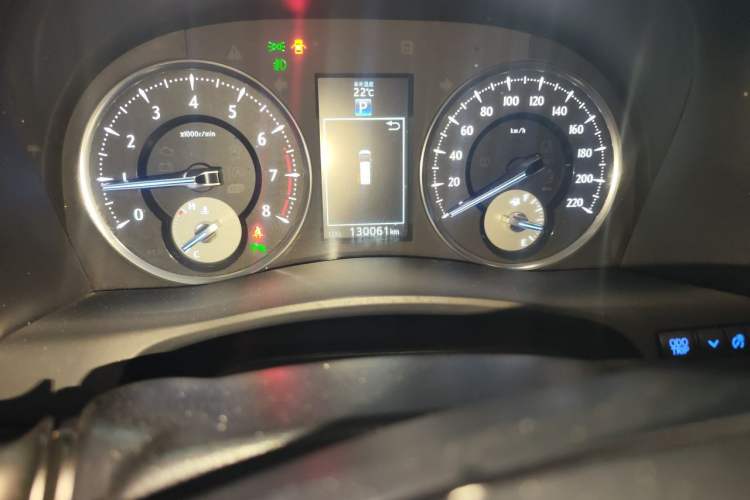 Used Toyota Alphard 2015 3.5L Luxury Edition Odometer Close Up