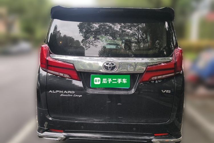 Used Toyota Alphard 2015 3.5L Luxury Edition Rear