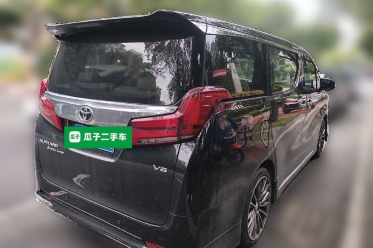 Used Toyota Alphard 2015 3.5L Luxury Edition Rear Right 45 Deg