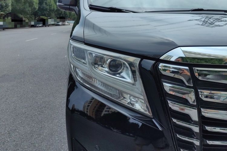 Used Toyota Alphard 2015 3.5L Prestige Edition Right Front Headlight