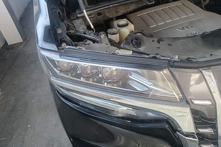 Used Toyota Alphard 2015 3.5L Prestige Edition Right Front Headlight
