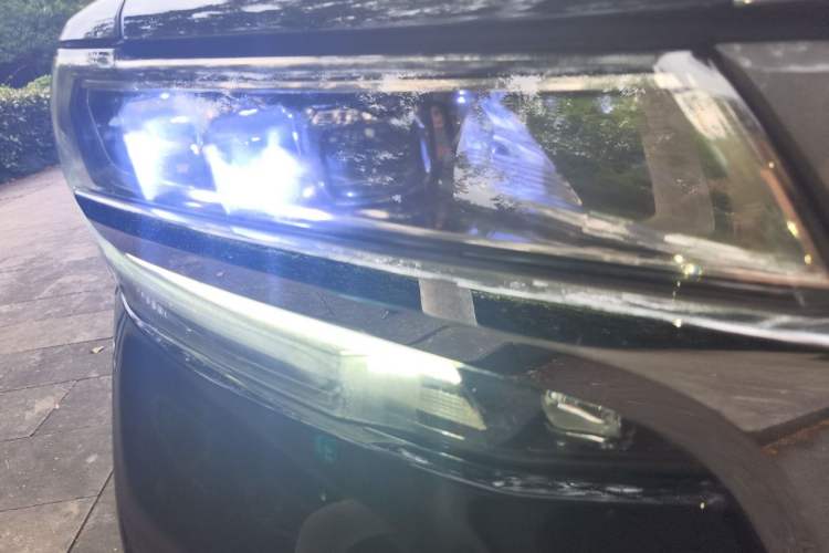 Used Toyota Alphard 2015 3.5L Prestige Edition Right Front Headlight