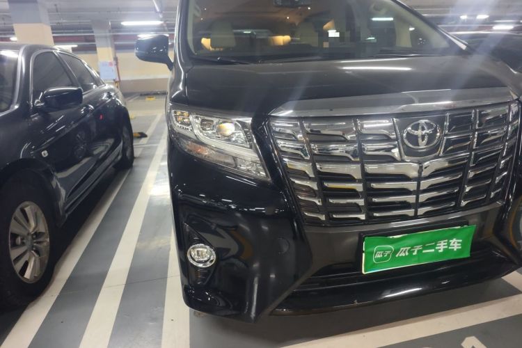 Used Toyota Alphard 2015 3.5L Luxury Edition Right Front Headlight