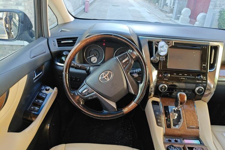 Used Toyota Alphard 2015 3.5L Prestige Edition Steering Wheel