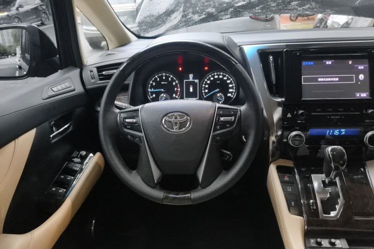 Used Toyota Alphard 2015 3.5L Luxury Edition Steering Wheel