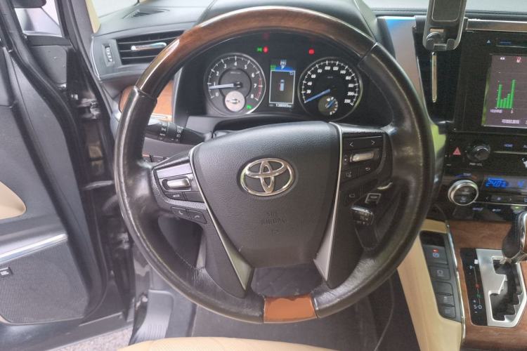 Used Toyota Alphard 2015 3.5L Prestige Edition Steering Wheel