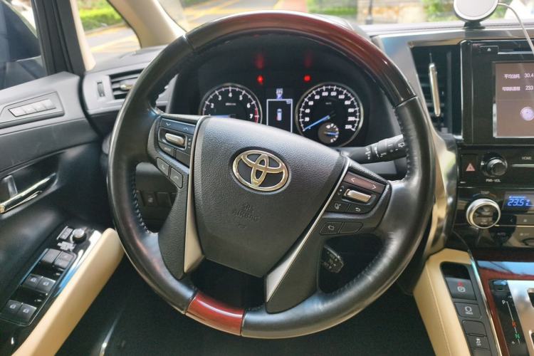 Used Toyota Alphard 2015 3.5L Luxury Edition Steering Wheel
